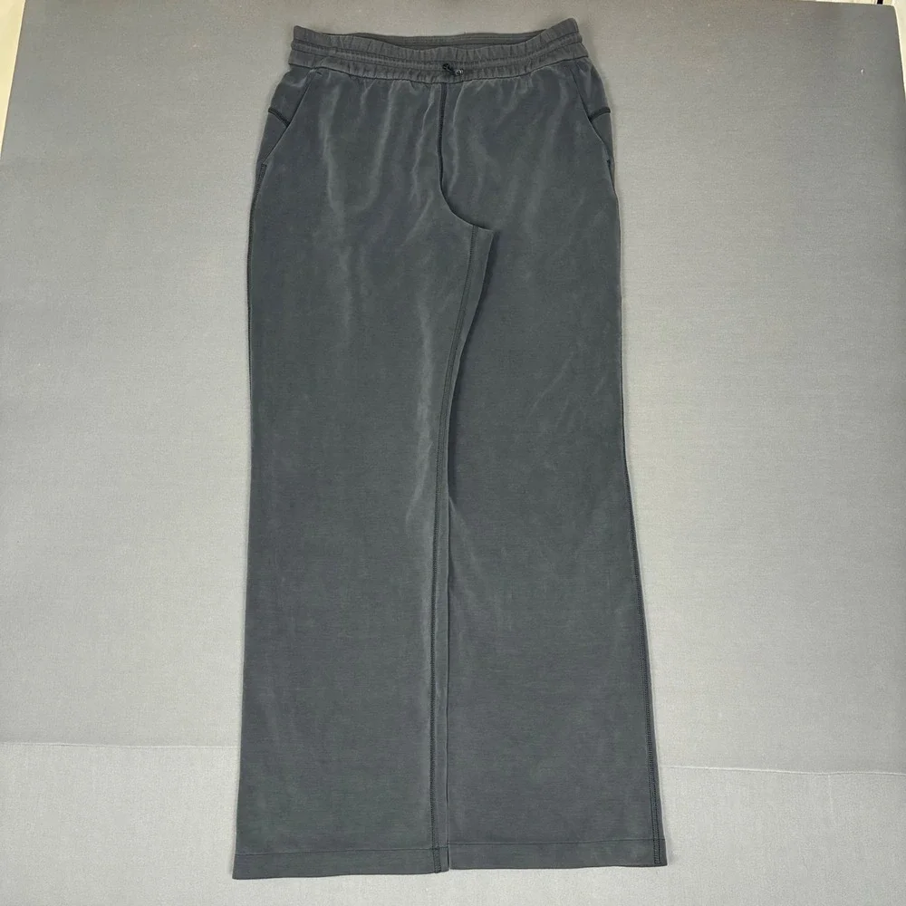 Lululemon Softstreme Black Jogger Sweatpants Women's Size 10 (31x31)